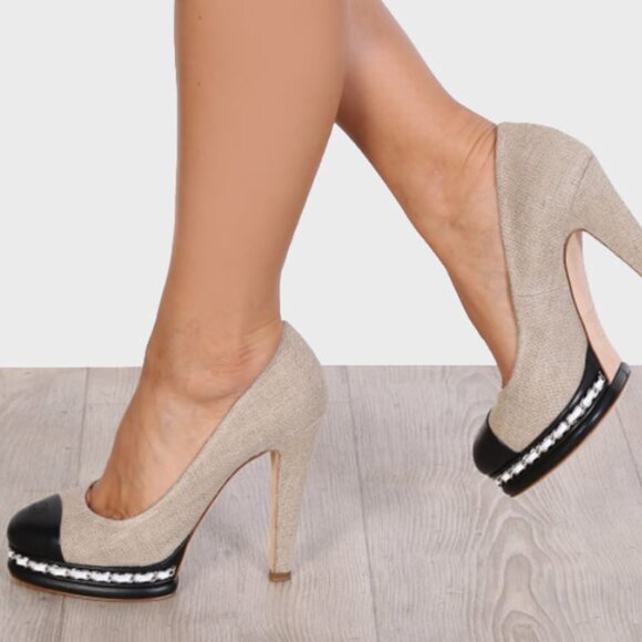 CHANEL 2015 Interlocking CC Logo Pumps Tan Black Toe Cap Heels - Picture 5 of 9